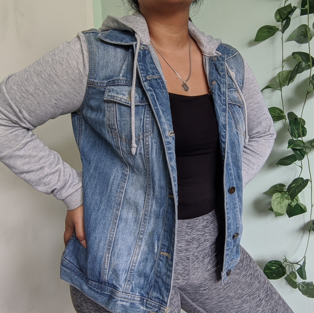 Denim hoodie with jersey sleeves